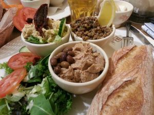 Assiette Méditerranéenne